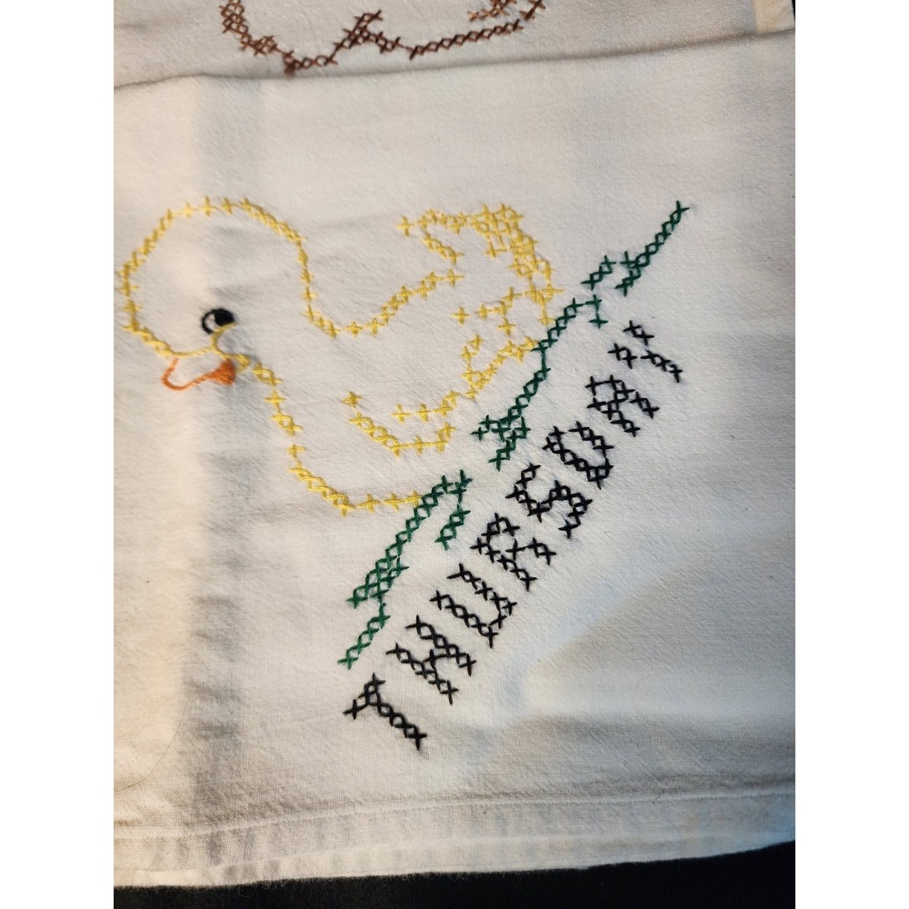 HANDMADE "Days of the Week" Thursday Embroidered Table Cover 35"x 35.9"